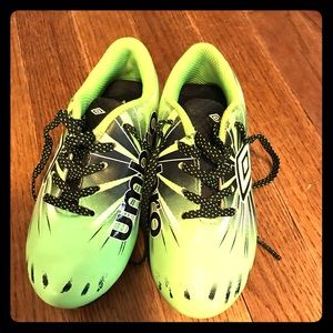 Little Kid’s Size 10 Umbro Soccer Cleats